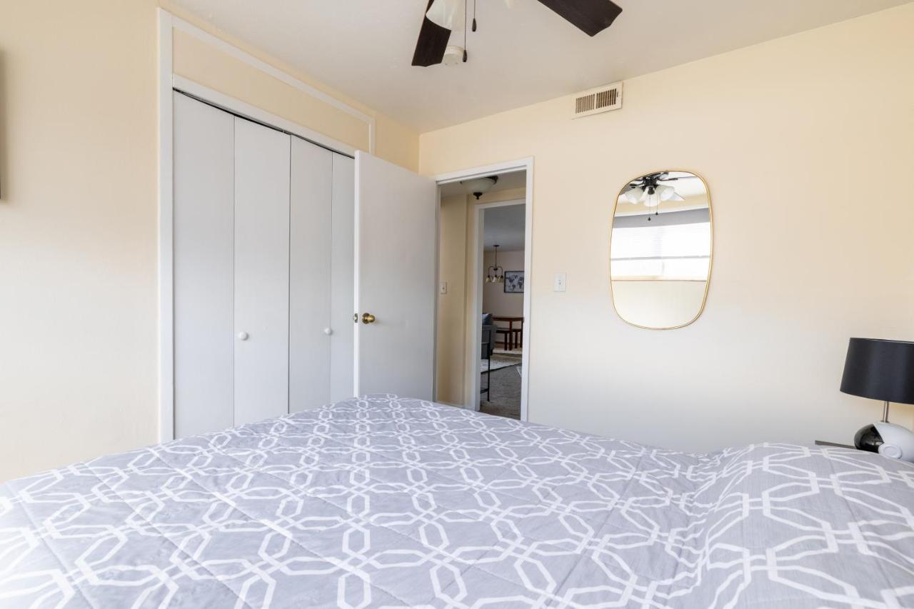 Georgetown Villas 2-1B Ideal For Long Stays! Fairview Park Екстер'єр фото